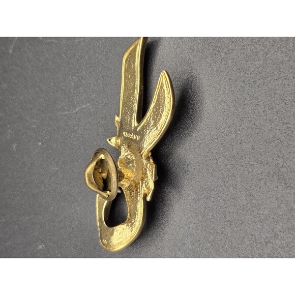 VINTAGE BROOCH SIGNED AVON GOLD PIN 2" ENAMEL BREAST CANCER RIBBON - Picture 4 of 7